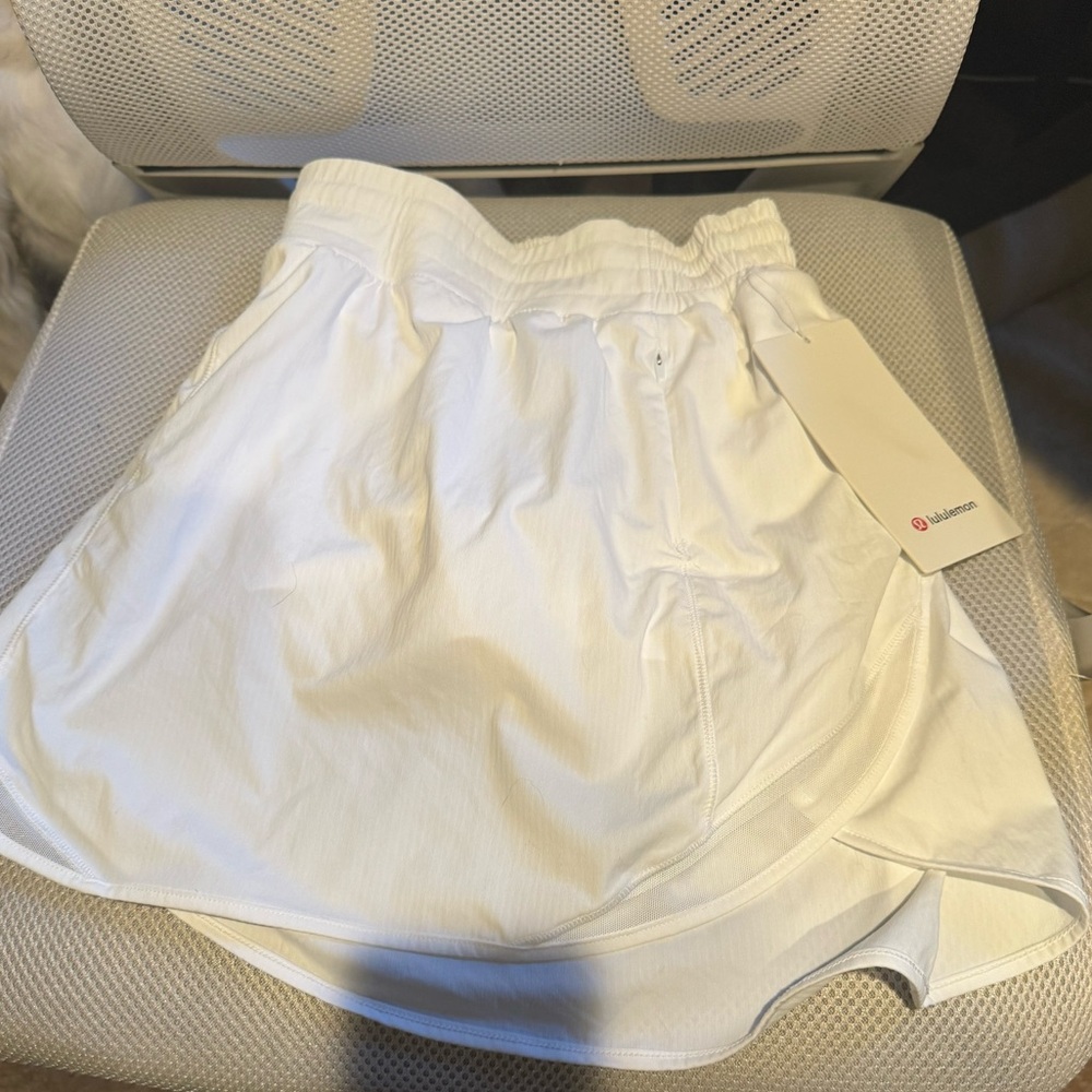 Lululemon white tennis skirt